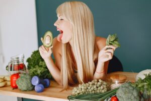 <img src="foo.jpg" alt="<Healthy foods for skin glow">