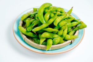 <img src="foo.jpg" alt=</Edamame"" /> 