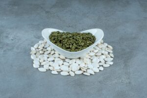 <img src="foo.jpg" alt=<"benefits of Pumpkin Seeds"" /> 