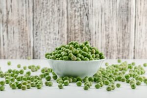 <img src="foo.jpg" alt="Green Peas (Matar)" />