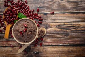 <img src="foo.jpg" alt="Kidney Beans (Rajma)" /> 