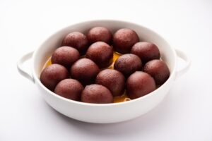 <img src="foo.jpg" alt=</"Gulab Jamun" /> 